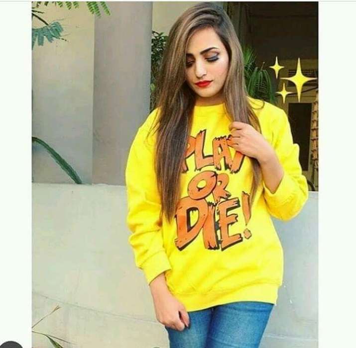 Yellow play or die sweat shirt For Women - AceCart Warm Hooded Sweatshirt in Yellow