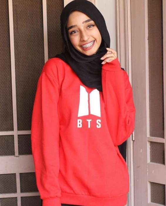 BTS Printed Fleece Sweatshirt For womens - AceCart Warm Hooded Sweatshirt in Red