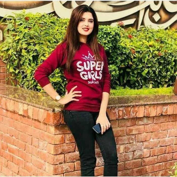 Maroon Super Don t Cry Printed Sweatshirt For Women - AceCart Warm Hooded Sweatshirt in Maroon