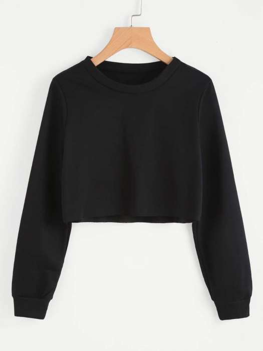 Cropped Sweatshirt Black - AceCart Warm Hooded Sweatshirt in Black