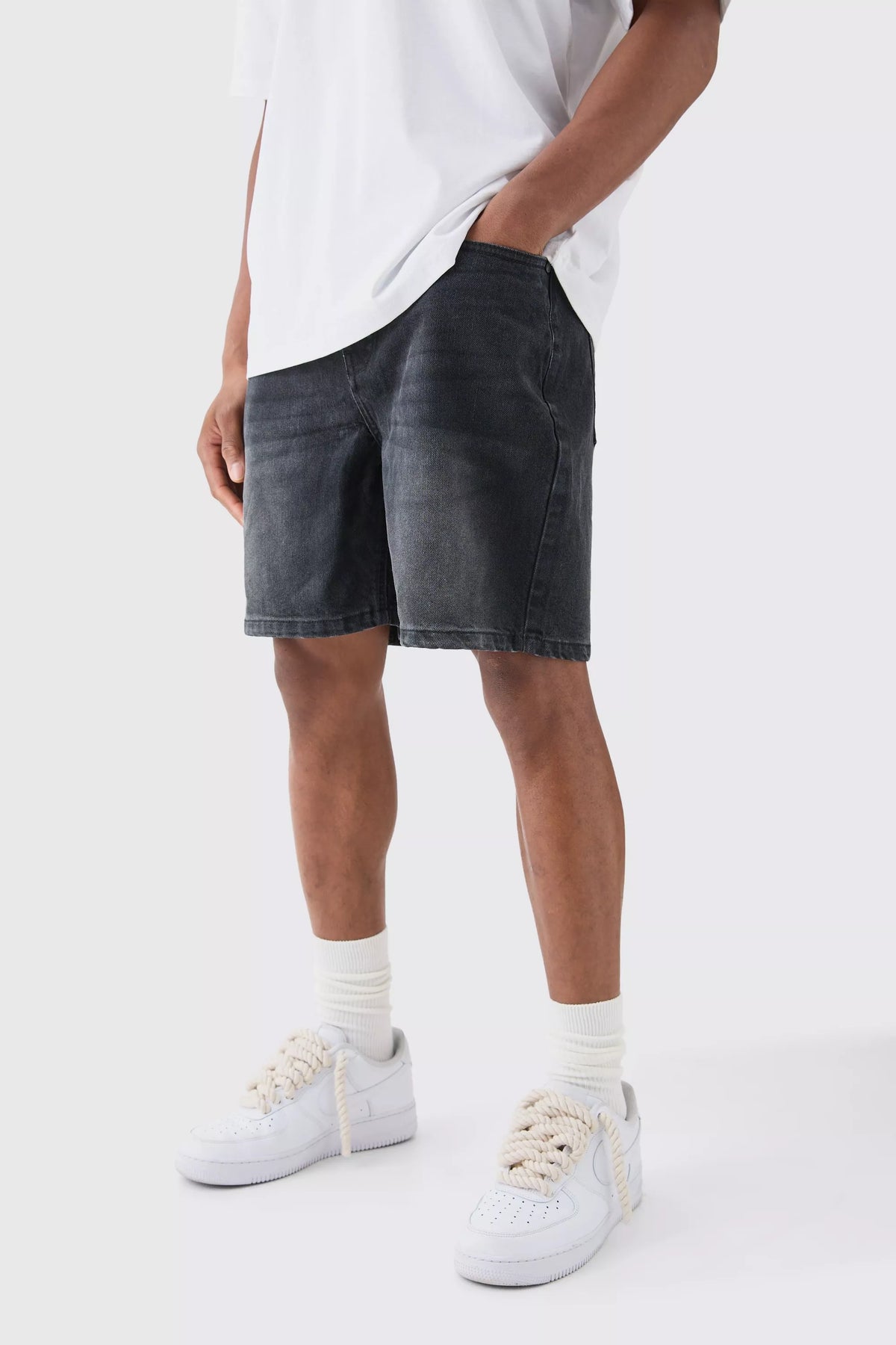 Relaxed Rigid Denim Shorts In Charcoal